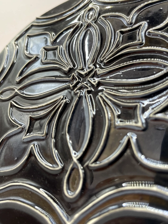 Ręcznie robiona podstawka ceramiczna z motywem śródziemnomorskim